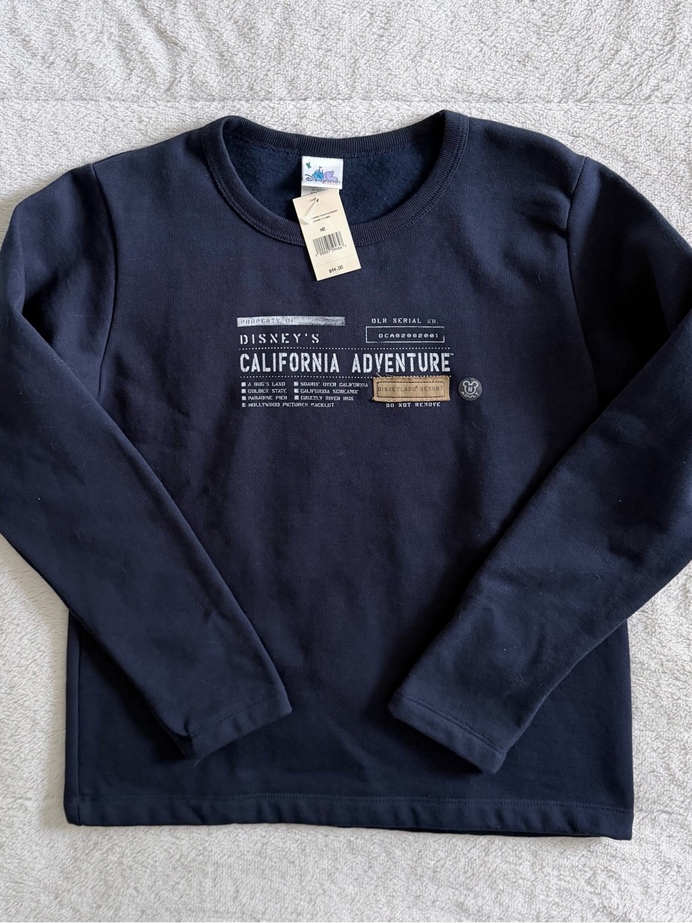 Vintage Disneyland Resort California Adventure
Sweatshirt Women's Medium NWT‎